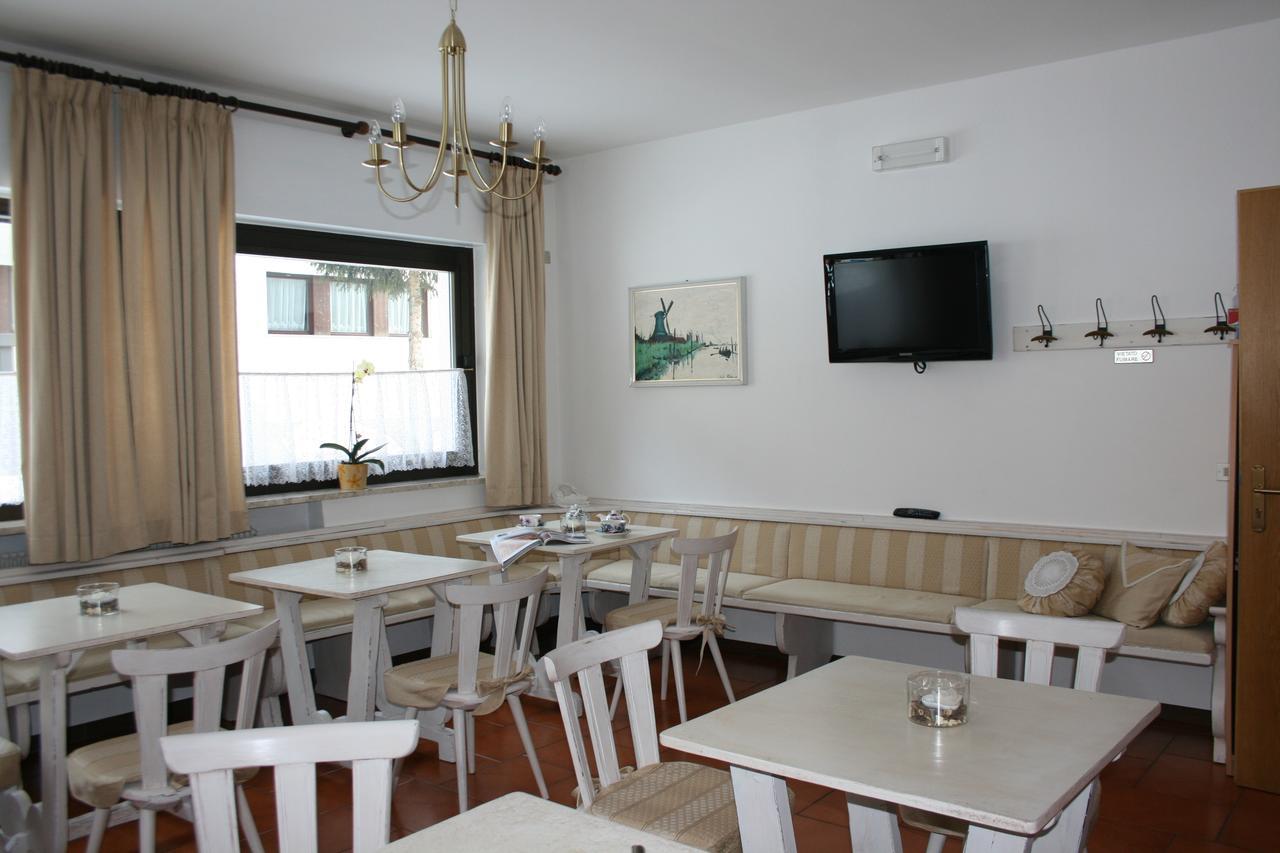 Garni Defrancesco Hotel